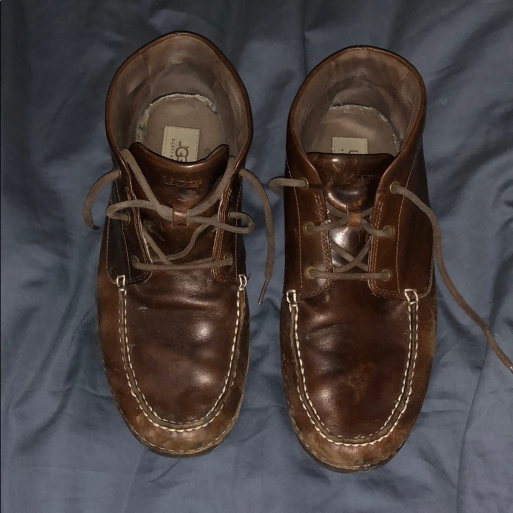 UGG Leather Chukka Boots (Size: 10)